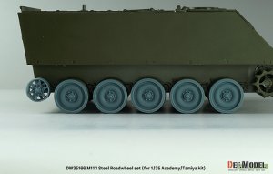 画像9: DEF.MODEL[DW35166]1/35 現用 アメリカ M113装甲兵員輸送車用鋼製転輪セット 後期型誘導輪付(タミヤ/アカデミー用) (9)