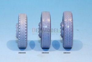 画像4: DEF.MODEL[DW30021]メルセデス L4500R マウルティア 自重変形タイヤ（ズべズダ用） (4)