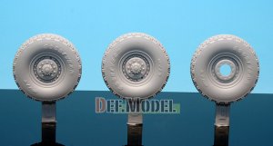 画像2: DEF.MODEL[DW35031]M1078 MV/T 自重変形タイヤ（トランぺッター用） (2)