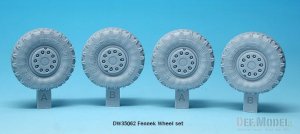 画像2: DEF.MODEL[DW35062]フェネック 軽装甲偵察車 自重変形タイヤ（トランぺッター用） (2)
