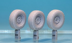 画像2: DEF.MODEL[DW48002]1/48 HMMWV MT 自重変形タイヤ（タミヤ用1/48） (2)