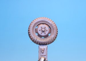 画像4: DEF.MODEL[DW48005]1/48 kfz.305 オペルブリッツ 自重変形タイヤ（イタレリ/タミヤ用1/48） (4)