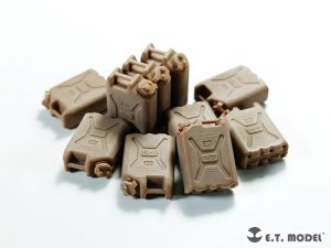 画像4: E.T.MODEL[P35-241]1/35 アメリカ陸軍飲料水用20L樹脂製ジェリカンセット(各社キット対応) (4)
