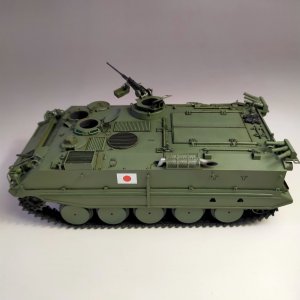 画像4: えときんモデル[ETK3506]1/35 ７３式装甲車フロート付き（朝霞観閲パレード仕様） (4)