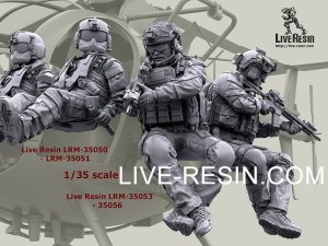 画像7: Live Resin[LRM35056]1/35 MH-6 SOF Helicopter Assault Team Operator straped to external personnel pods (EPS)  - Figure 5, correct to Kitty Hawk KH50004 MH-6 Little Bird (7)