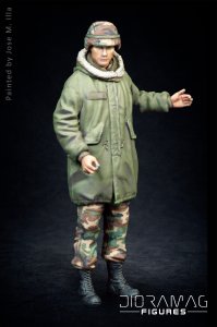 画像1: ディオラマグ・フィギュア[DF 001]1/35 現用 アメリカ フィッシュテールパーカーを着た兵士 ドア開放(ヘッド3個付) (1)