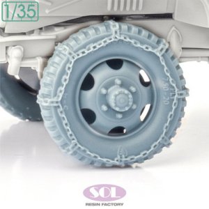 画像4: SOL MODEL[MM1035]1/35 WWII アメリカ 2 1/2トン6×6カーゴトラック用 チェーン付自重変形タイヤ(タミヤ用) (4)