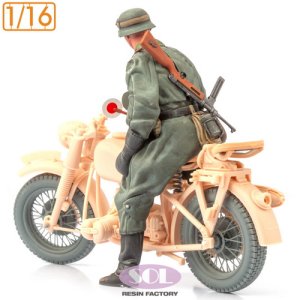 画像2: SOL MODEL[MM885]1/16 WWII ドイツ R75軍用オートバイに乗るオートバイ兵(フリーダムモデルキット用) (2)