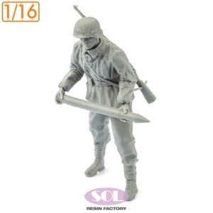画像2: SOL MODEL[MM888]1/16 WWII ドイツ 対戦車砲兵 装填手2 (2)