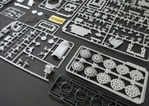 画像9: ピッグモデル[PIG35-010]1/35 T-34/122 ("D" 自走砲) 第183工場 (9)