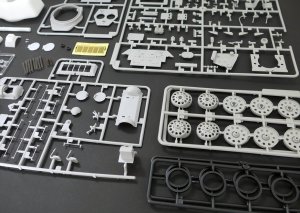 画像6: ピッグモデル[PIG35-009]1/35 T-34/122 (U-22 自走砲)第8 & 第183工場 (6)