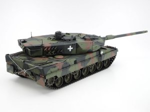 画像3: タミヤ[TAM25207] 1/35 レオパルト2A6戦車“ウクライナ軍” (3)
