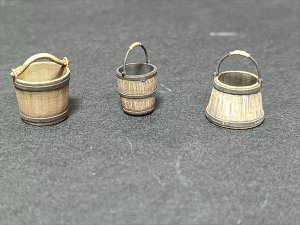 画像2: VG DioModels[VG64046]1/35 汎用 木製バケツセット(4個入) (2)