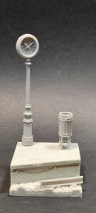 画像2: VG DioModels[VG64312]1/32(54mm) 汎用 フィギュアベース 駅のプラットホーム(時計/ゴミ箱) (2)