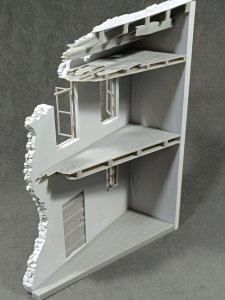 画像4: VG DioModels[VG64504]1/35 汎用 ジオラマベース 廃墟の家 (4)