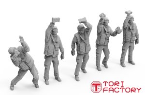 画像3: トリファクトリー[MF-37A]1/32 現用 アメリカ海軍空母甲板作業員 機体クリーニング (3)