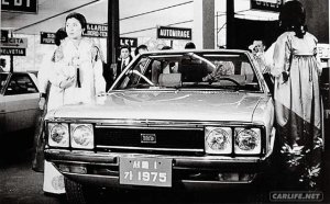 画像11: トリファクトリー[MF-12]1/24 韓国チマチョゴリを着たレーシングガールセット70年代 (11)