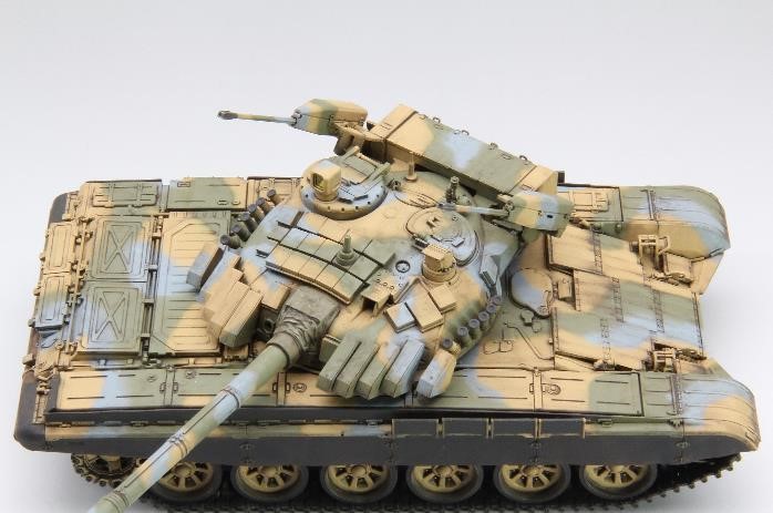 アミュージングホビー[AMH35A039]1/35スロバキア T-72 M2 モデルナ