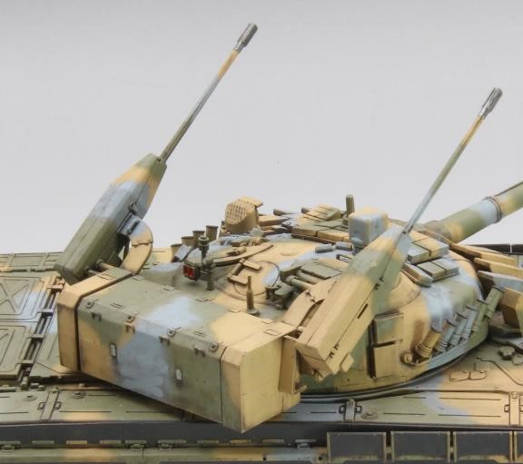 アミュージングホビー[AMH35A039]1/35スロバキア T-72 M2 モデルナ