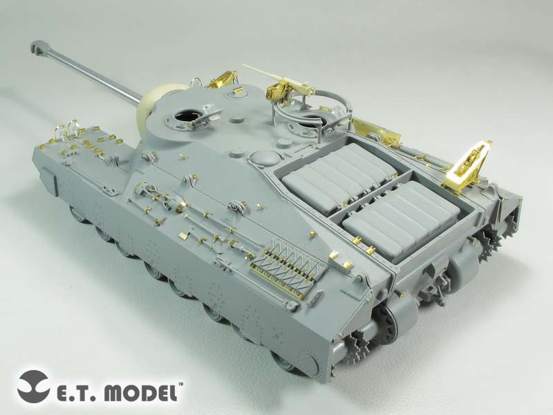 人気ブランドの新作 KP ロンT95