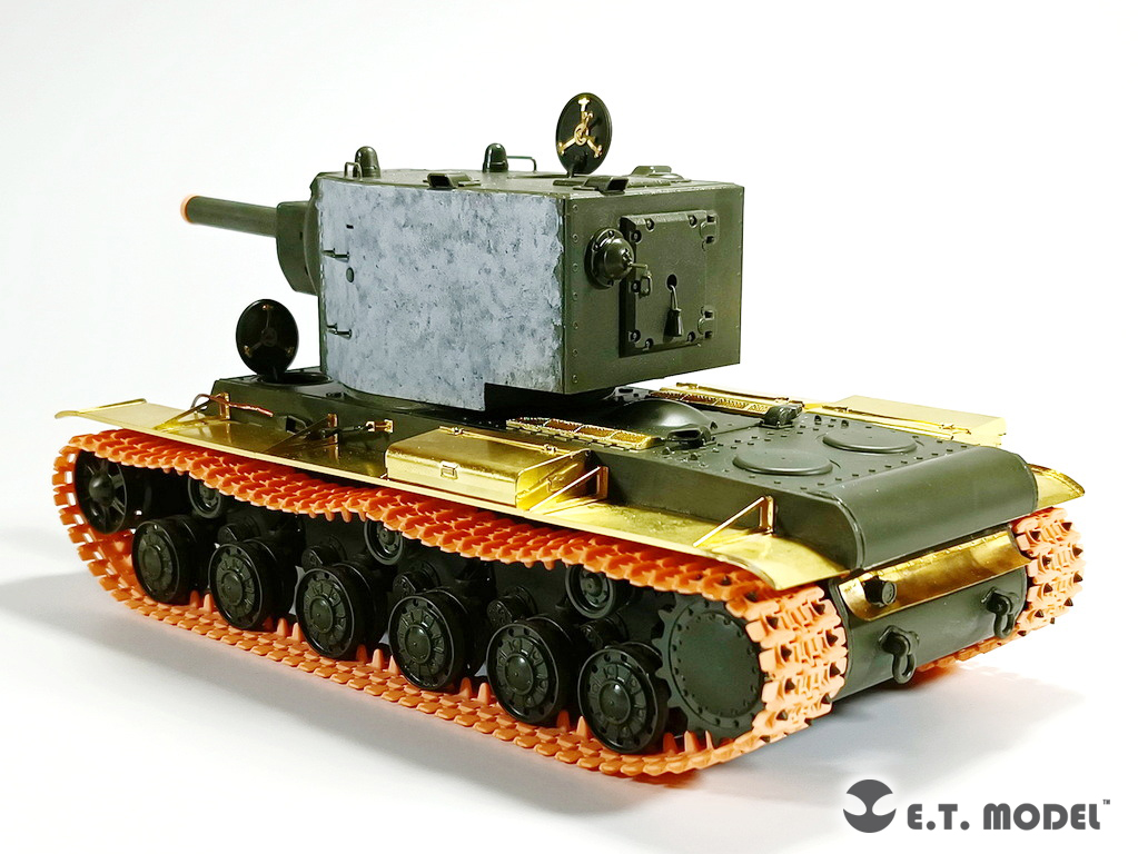 1/35 ロシア戦車２個セット。