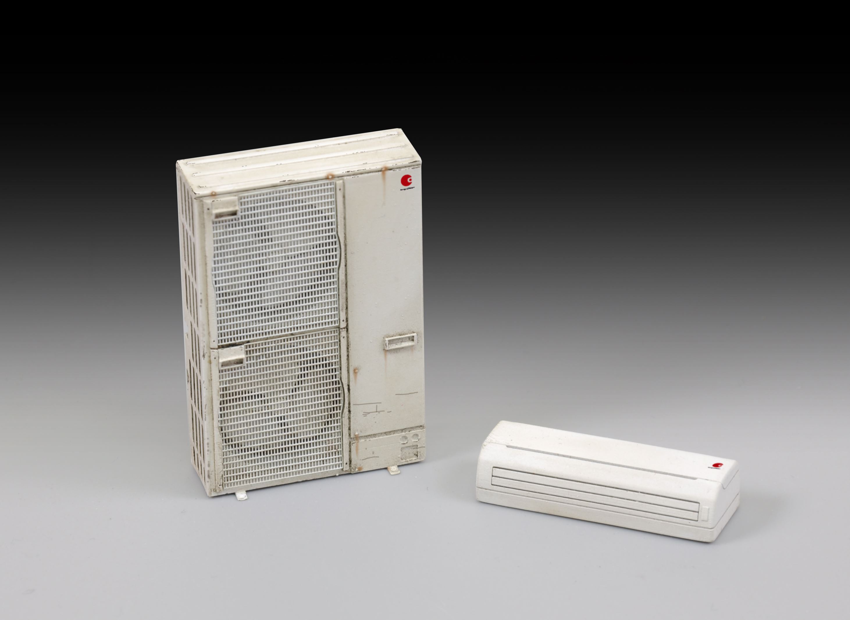 Royalmodel Rm752 1 35 オフィス用エアコンと二段式大型室外機 M S Models Web Shop