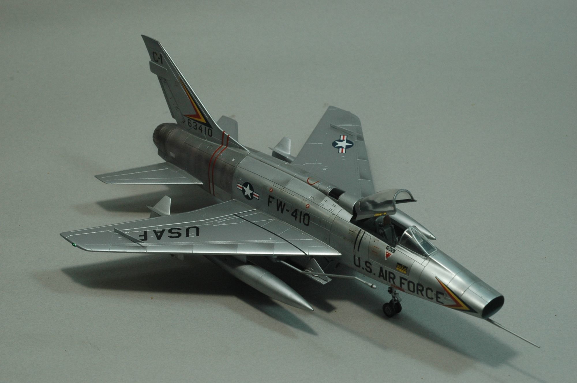 大戦後 4003】1/72 ノースアメリカン F-100D スパーセイバー - M.S Models Web Shop