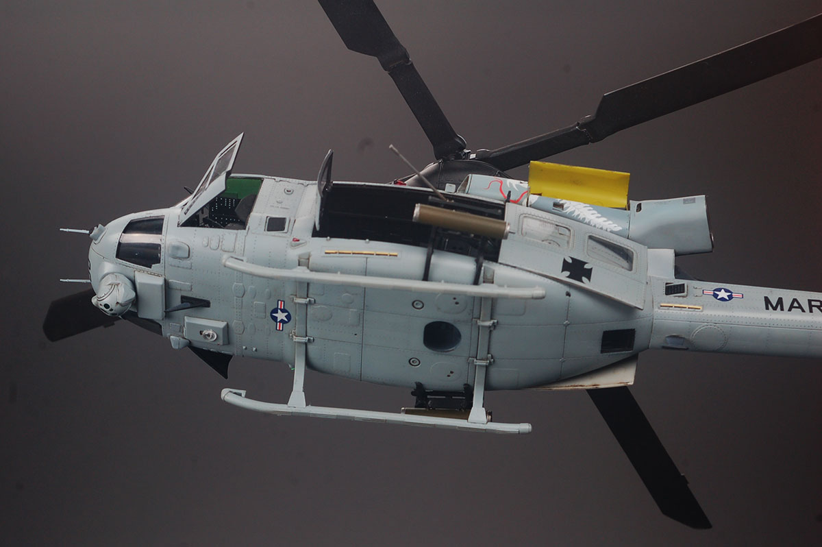 キティホーク 1/48 UH-1Y 、 VENOM