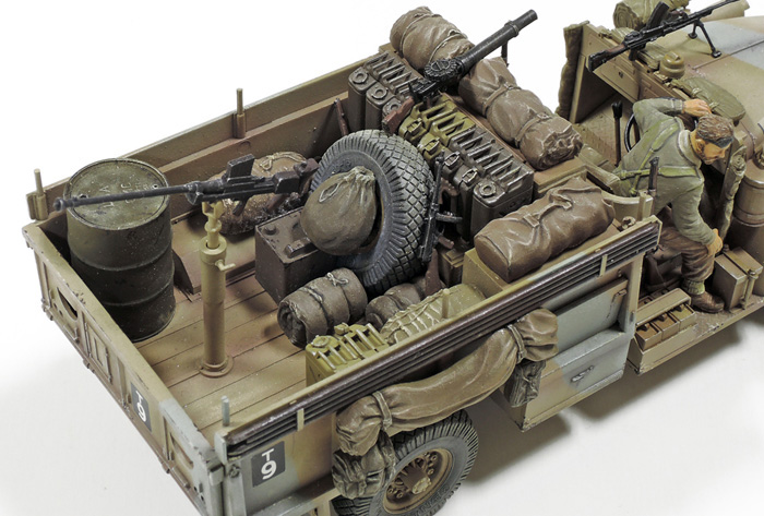 プラモデル「1/35 ドイツIV号戦車F型・伝令バイクセット“北