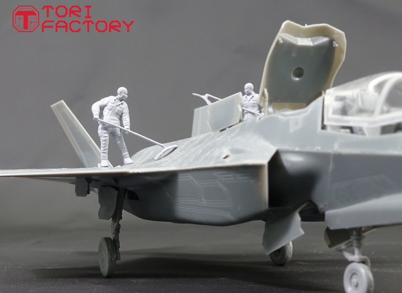 トリファクトリー[MF-38B]1/48 現用 アメリカ空軍 F-35クリーニング
