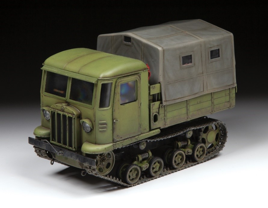 ズベズダ[ZV3663]1/35 STZ-5　ソビエト　砲牽引トラクター